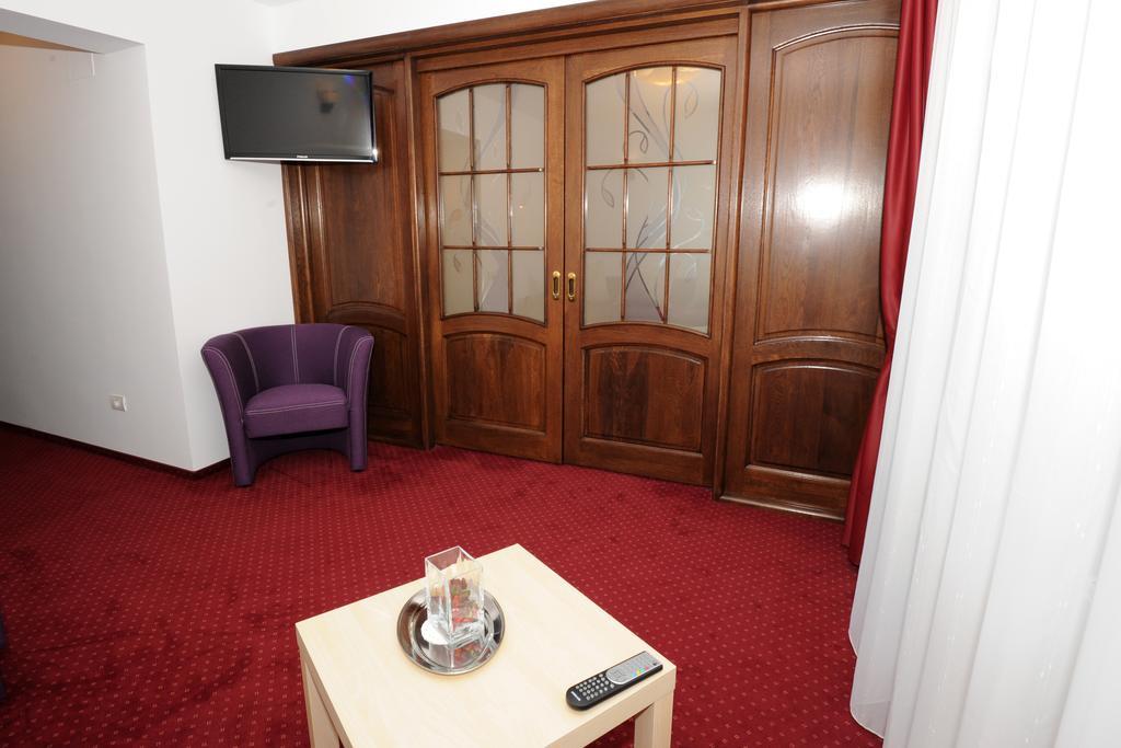 Casa Tad Hotel Szászbuda Kültér fotó