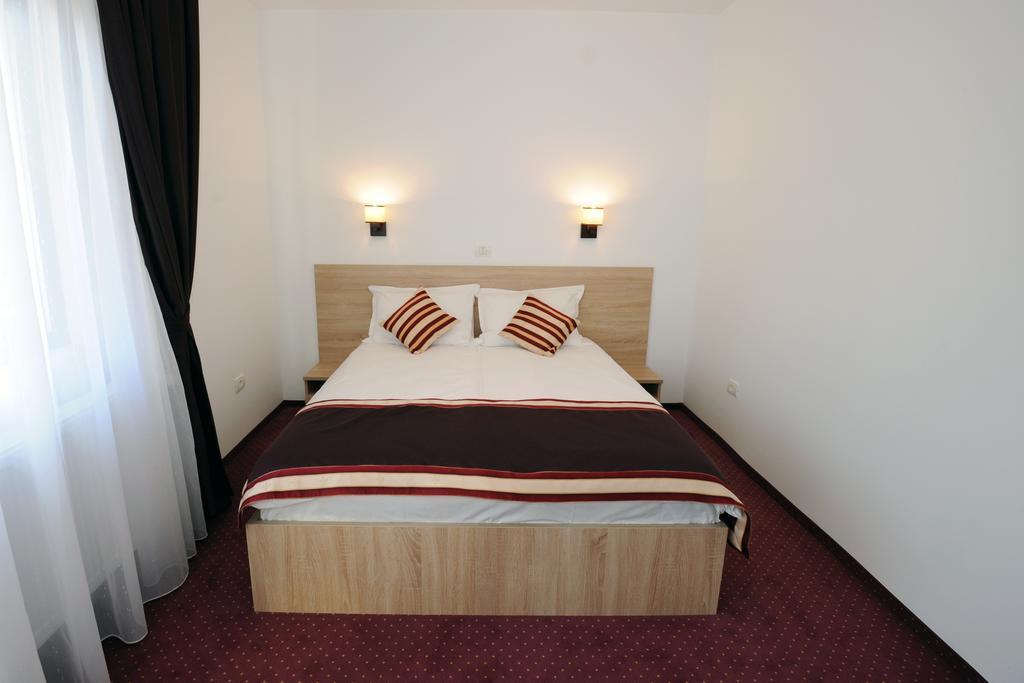 Casa Tad Hotel Szászbuda Kültér fotó